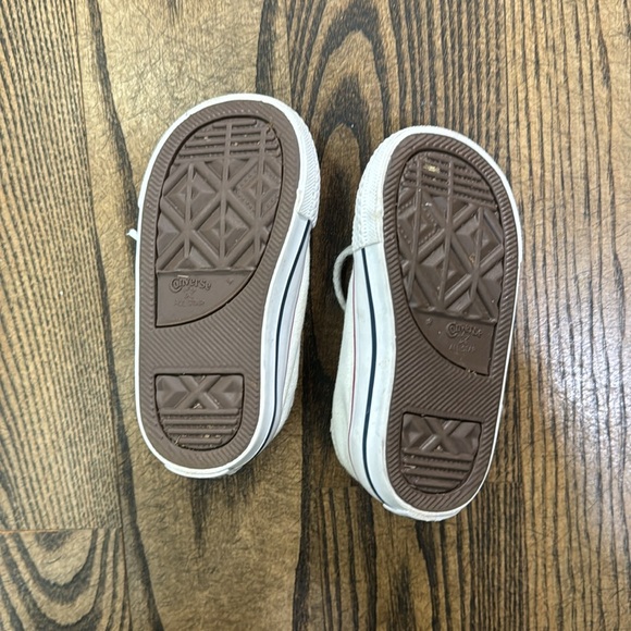 BABY SHOES - Picture 2 of 2